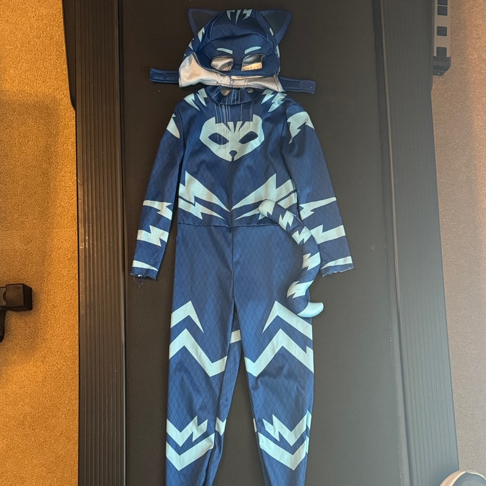 PJ Masks Catboy Kids Costume (3/4T) includes mask and tail.